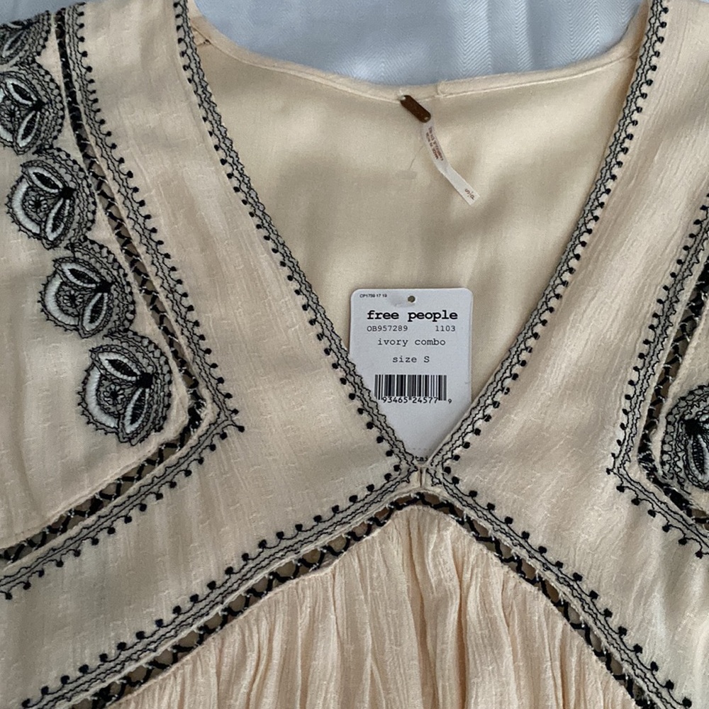 Free people - Picture 2 of 13